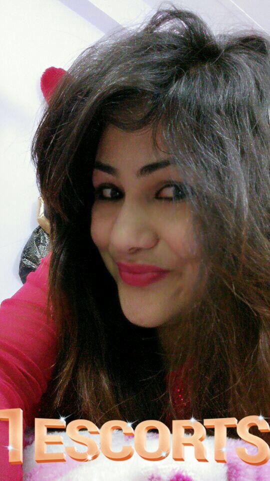 Riya Sharma -1