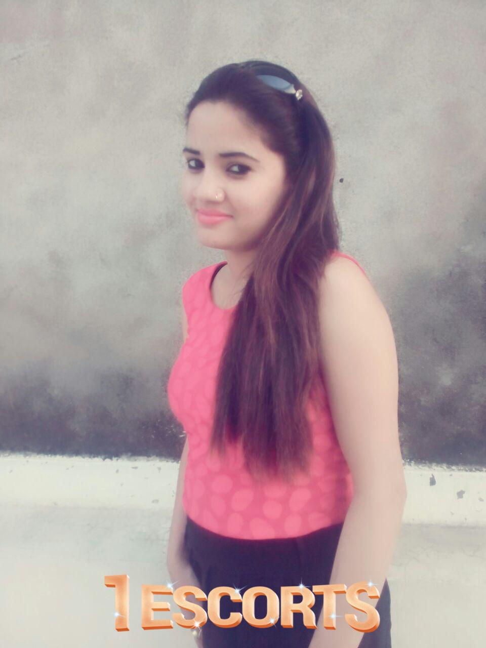 Silky Shah -3