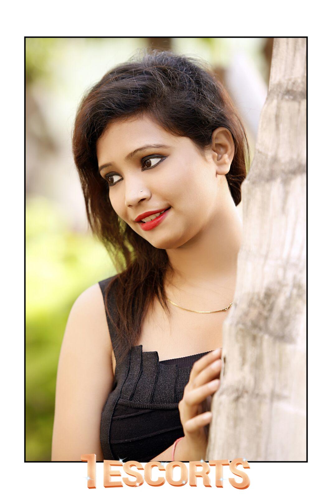 Bindi Shah -2