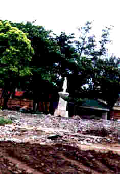 Rizal Monument Awaiting Transfer, Dagupan City Plaza