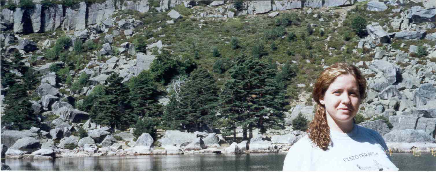 Esta soy yo ante la Laguna Negra (agosto de 2002)