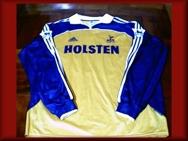 Tottenham hotspur away shirt. 99-01