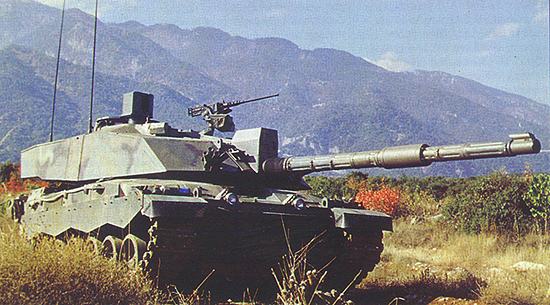 The British Challenger 2E, on test exercise in Hellas.
