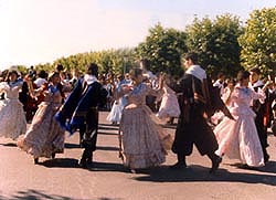 Bailes Tradicionales en la Fiesta. si pulsa aqu� leer� algunos poemas