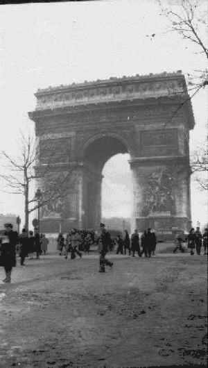 Arc de Triomphe on the Champs-Elsees, 1945