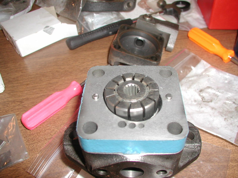 oliver 550 hydraulic pump