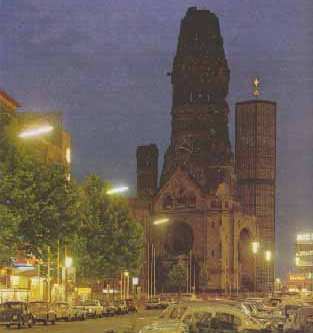 [Gedchtniskirche Berlin - Elections on 09/22, 2002: The Night the Lights Went Down in Germany]