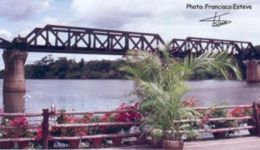 Puente sobre el " Ro Kwai "