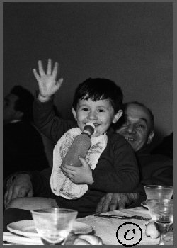 Io nel 1965 in braccio a mio padre-Here I am, in 1965,with my father 