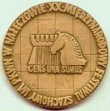 [GENS UNA SUMUS]
