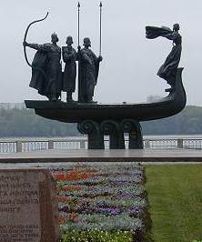 [Denkmal auf die Grnder Kiews am Dnepr]