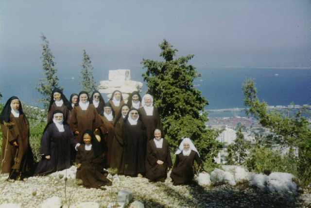 Discalced Carmelite Nuns
