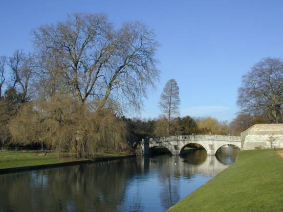 �d�e
River Cam