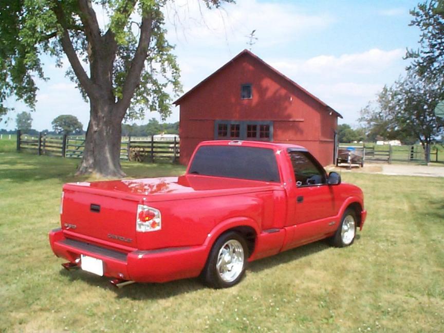 s10 stepside fiberglass tonneau cover