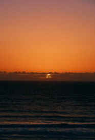 Oregon_sunset.jpg (17752 bytes)