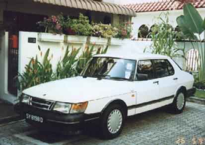 1992 Saab 900S 4-Door Sedan