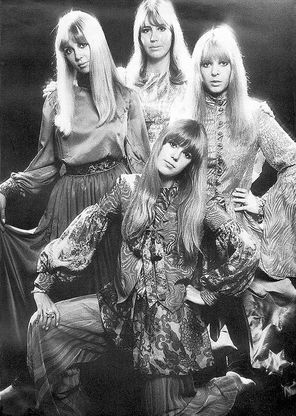 Pattie, Cynthia Lennon, Maureen Starr and Jenny Boyd posing for the Apple Boutique, 1967