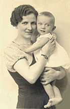 Johanna Akershoek & son Leo