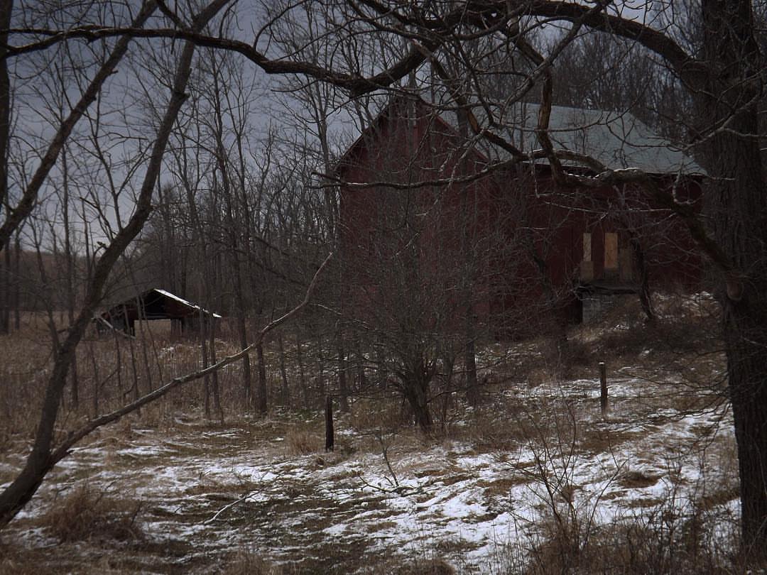 An abandoned barn