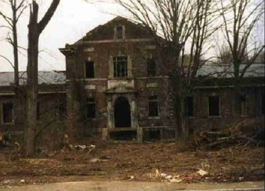 Dormatory Building [circa 1992]
