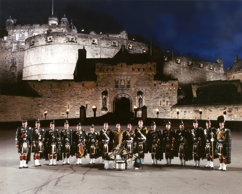 [RVR Pipes and Drums - click for full size]
