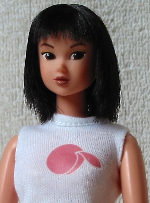 Lisa's Eclectic Hobbies - Momoko