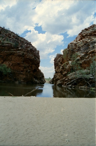 AU117-26r.jpg