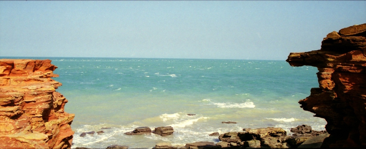 AU105-01pan.jpg