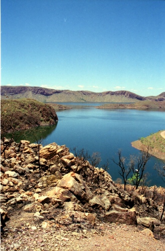 AU107-03r.jpg