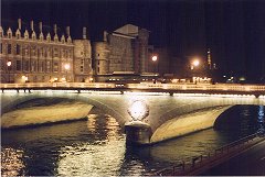 paris-bridge-003.jpg