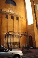 budapest-old-synagogue-02.jpg