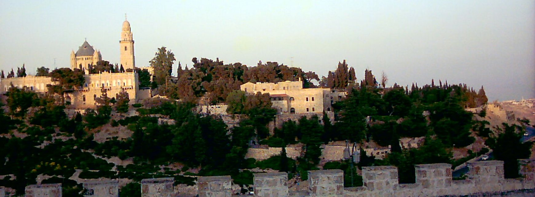jerusalem-old-city-mount-zion-1-21-05-2003.jpg