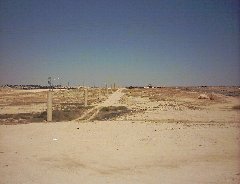 israel-egypt-border-nitzana-shalom-monument-22-05-2003.jpg
