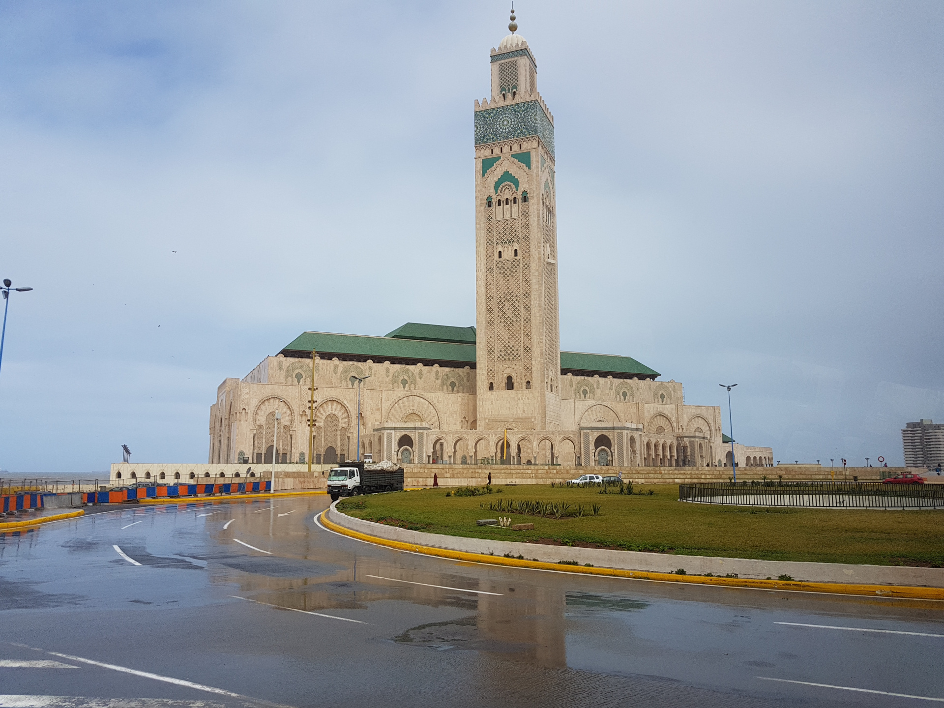 20180305-132110-Hasan_II_Mosque-Casablanca-SJ.jpg