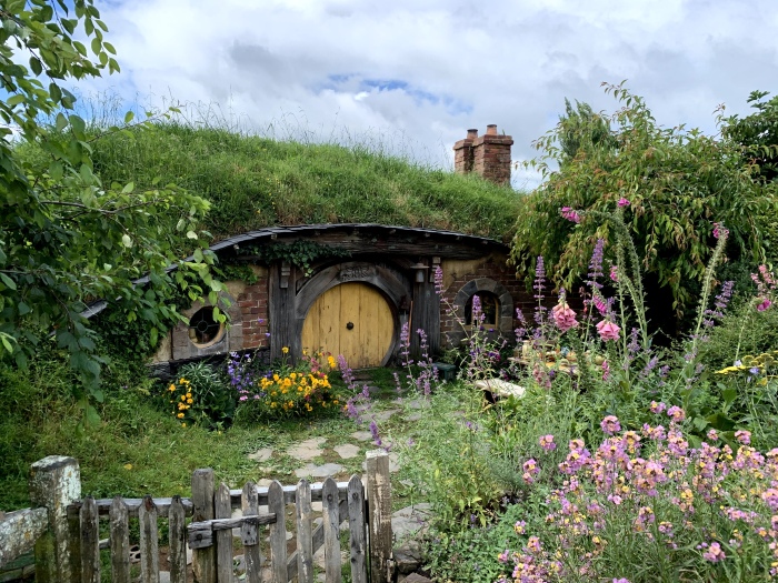 20191218-112400-Hobbiton-Village-iG3329.jpg