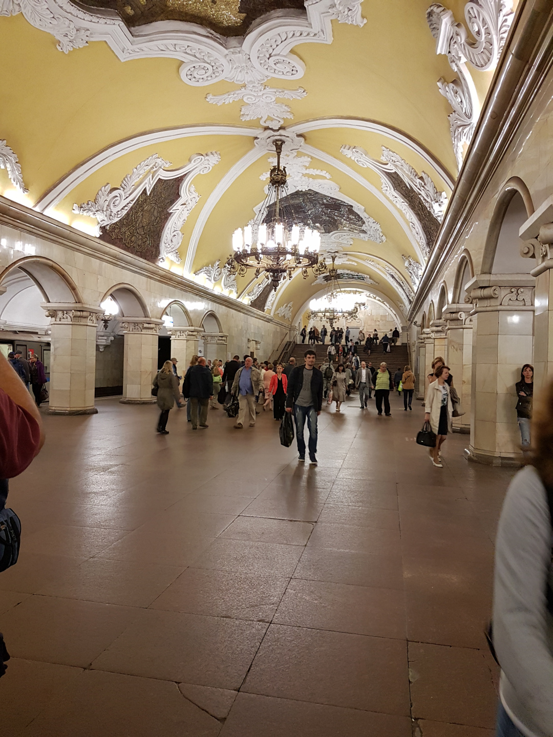 20170706-162106-Moscow-Metro-SJ-r.jpg