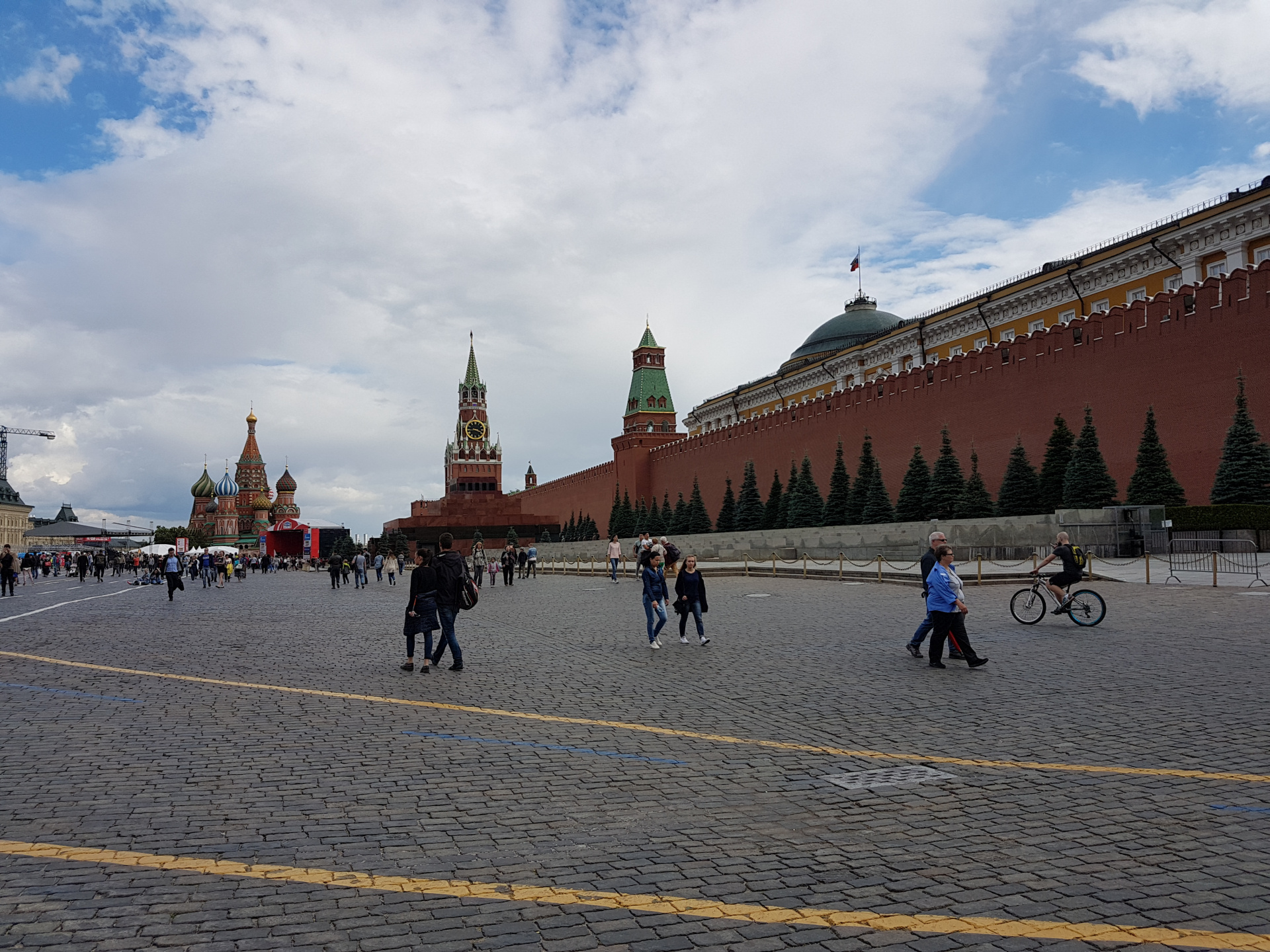20170706-154240-Moscow-Kreml-Red_Square-SJ.jpg