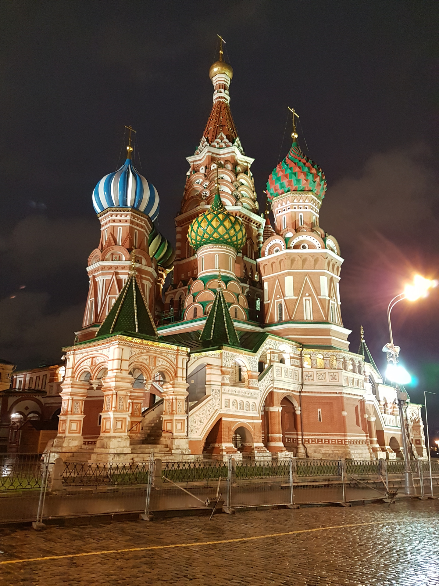 20170707-222900-Moscow-Kreml-Red_Square-SJ-r.jpg
