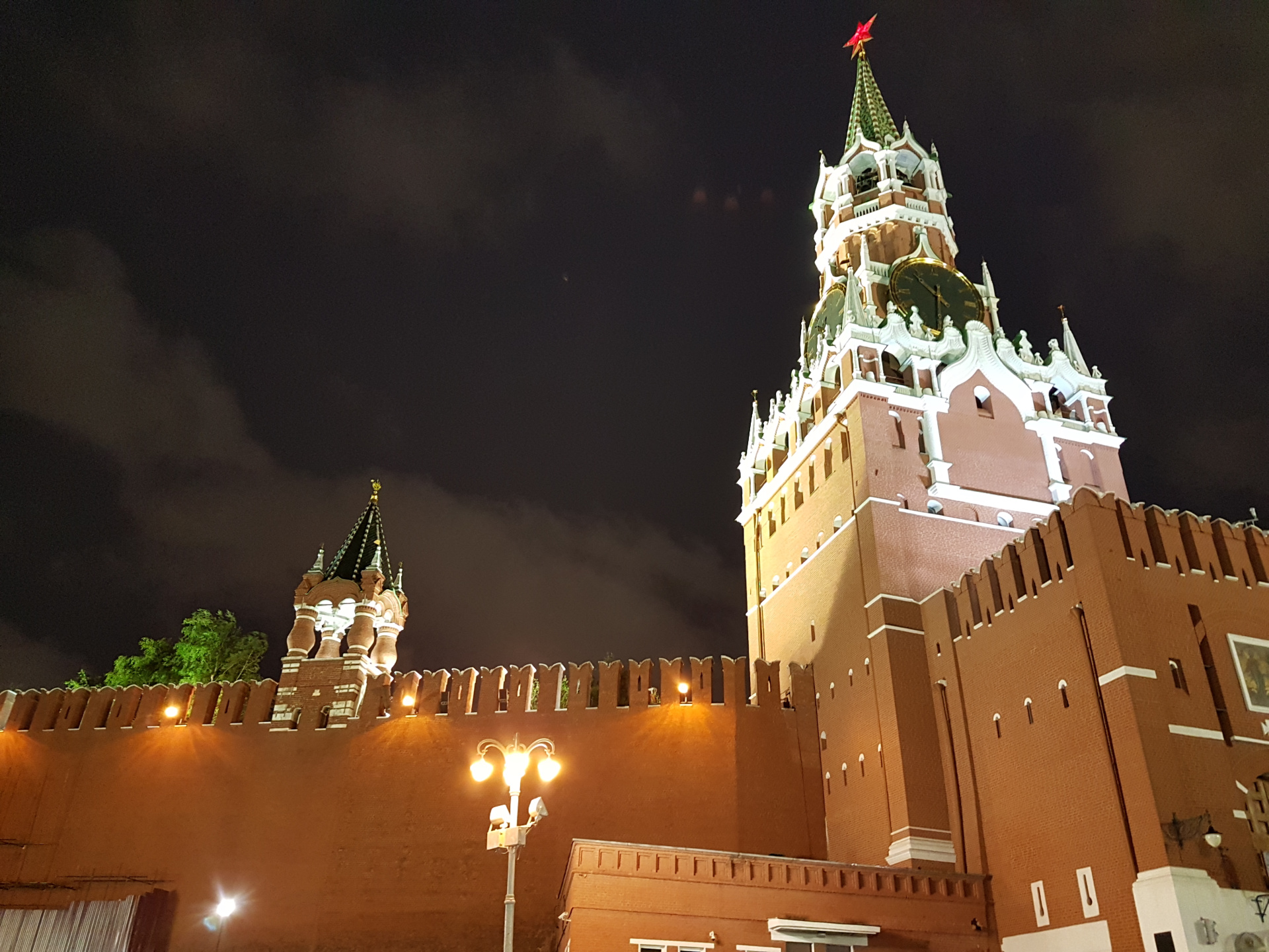 20170707-222913-Moscow-Kreml-Red_Square-SJ.jpg