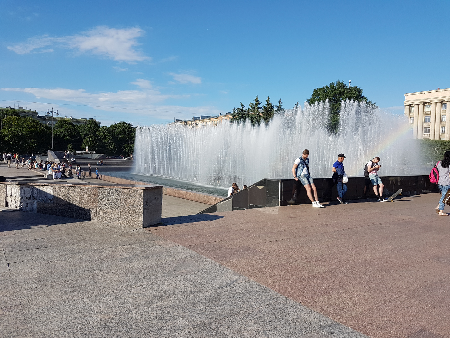 20170710-180328-St-Petersburg-Park_Pobiedy-SJ.jpg