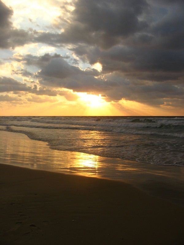 20080105-161858-Rishon-leZion-beach-sunset-C4345.jpg