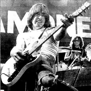 Johnny Ramone Manchester 1977