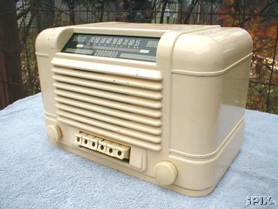 CORONADO 153001 Transistor Radio