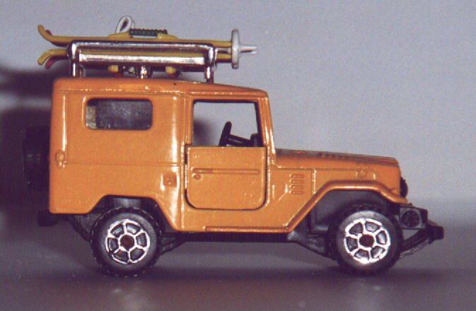 tomica fj40