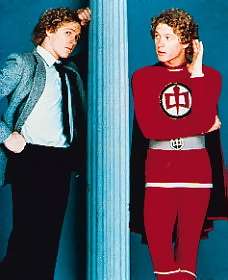 Superheroe_americano_twin.jpg (10485 bytes)