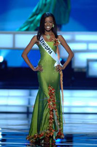 Miss universe best sale 2005 evening gown