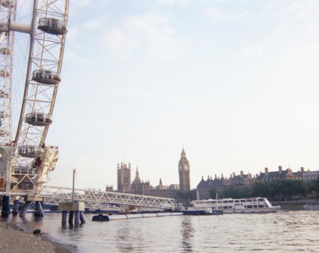 Big Ben and Parliament from across the Thames by the London Eye