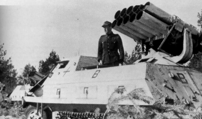 15cm Panzerwerfer 42 auf Selbstfahrlafette Sd.Kfz.4/1