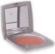 A silky blush powder to highlight, shape and define cheekbones for perfect, glowing appearance.