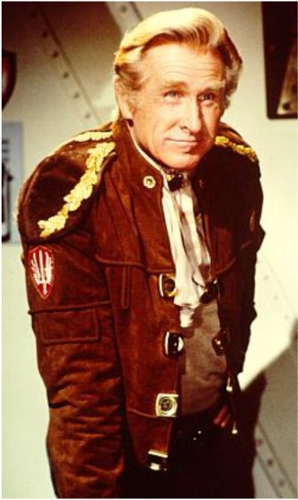 Lloyd Bridges as Commander Cain